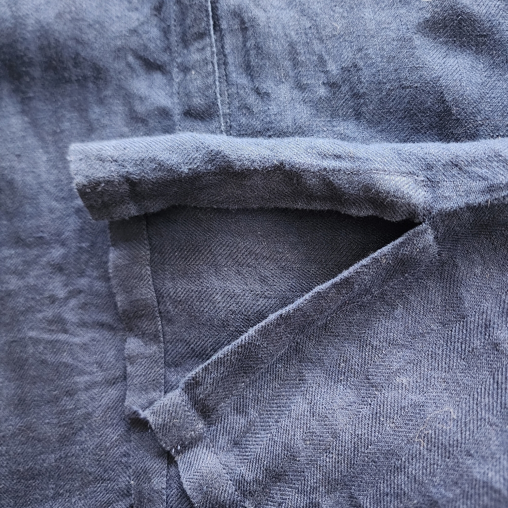 Lauren, Size Small, Navy Shirt - Picture 8 of 8